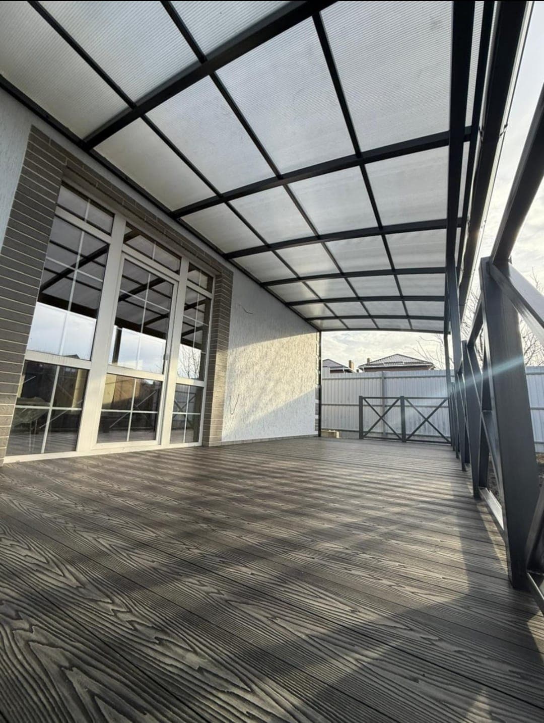 Ступени входной группы офиса