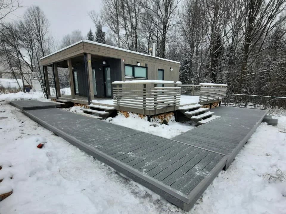 Забор-экран торгового центра